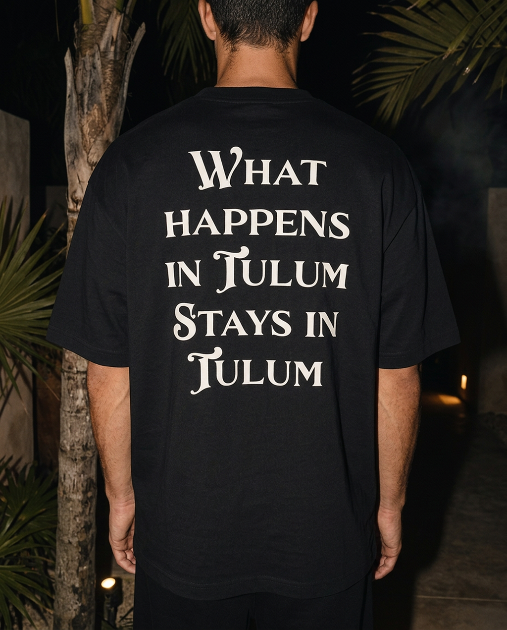 What Happens In Tulum - Tee - black/white