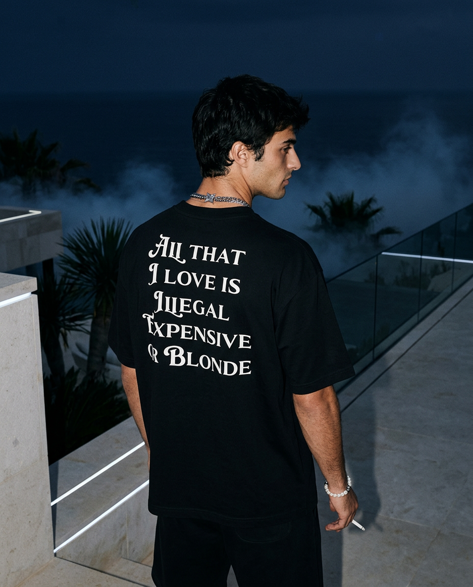 All That I Love Is Blonde - Tee - black/white