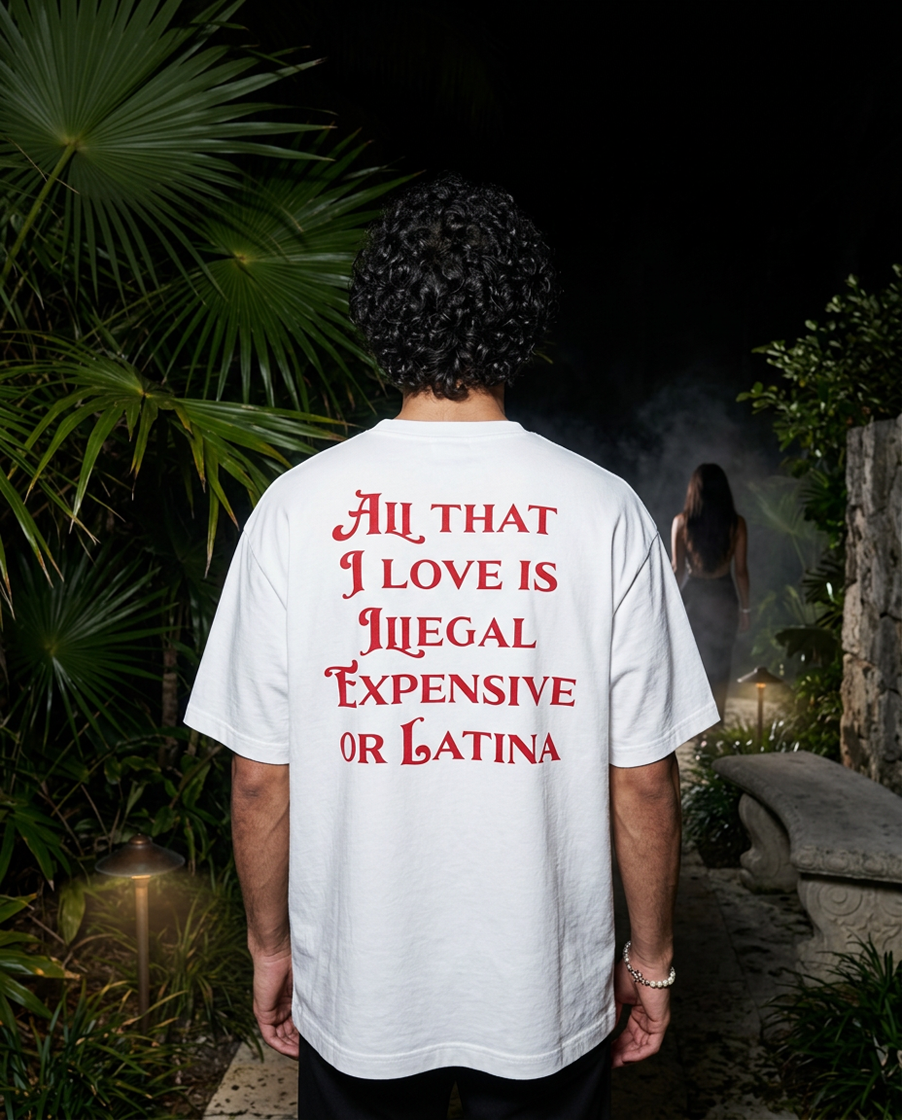 All That I Love Is Latina - Tee - black/white