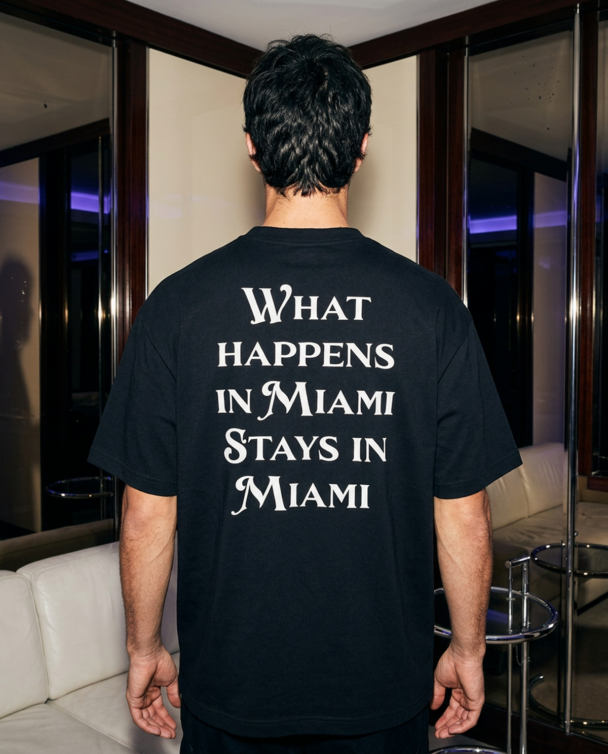 What Happens In Miami - Tee- black/white